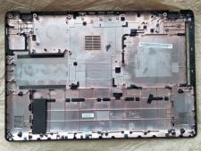 Нижня частина Packard&nbsp;Bell&nbsp;Easynote&nbsp;TG71BM